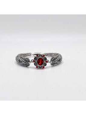 Vintage Style Snap Jewelry Bracelet Ginger Snap w/ Red stone Great Gift NWT
